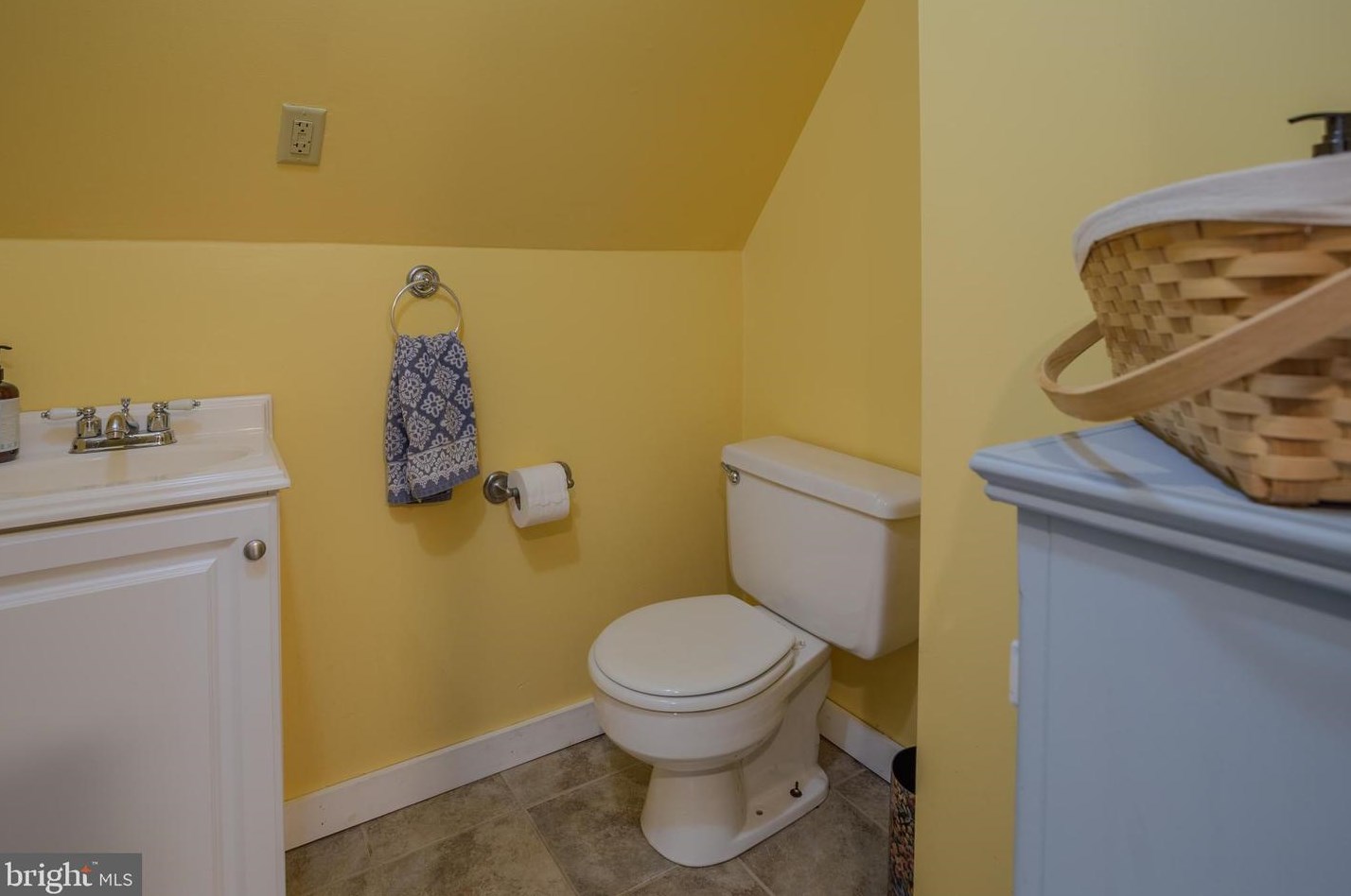 212 River Valley View Dr, Harpers Ferry WV  25425-5061 exterior