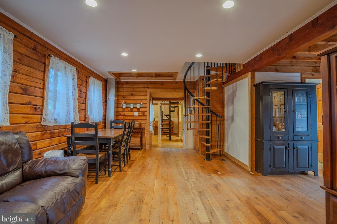 212 River Valley View Dr, Harpers Ferry WV  25425-5061 exterior