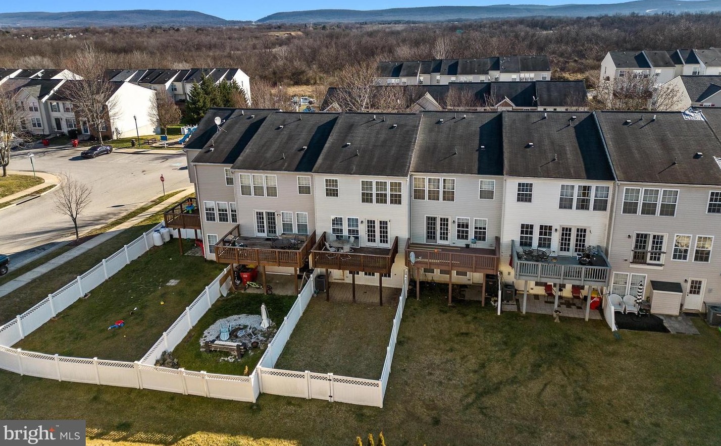 1251 Steed St, Ranson WV  25438-5719 exterior