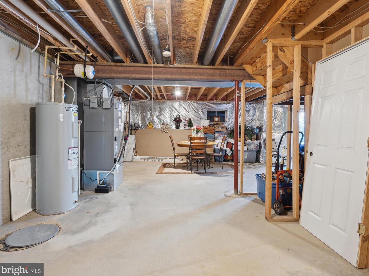 41 Cypress Point Ct, Charles Town WV  25414-3928 exterior