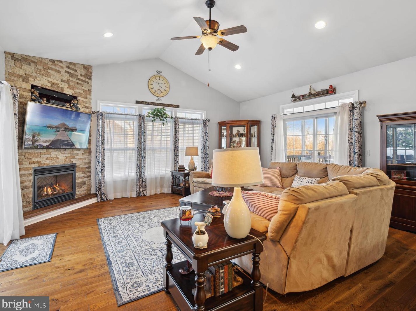 41 Cypress Point Ct, Charles Town WV  25414-3928 exterior