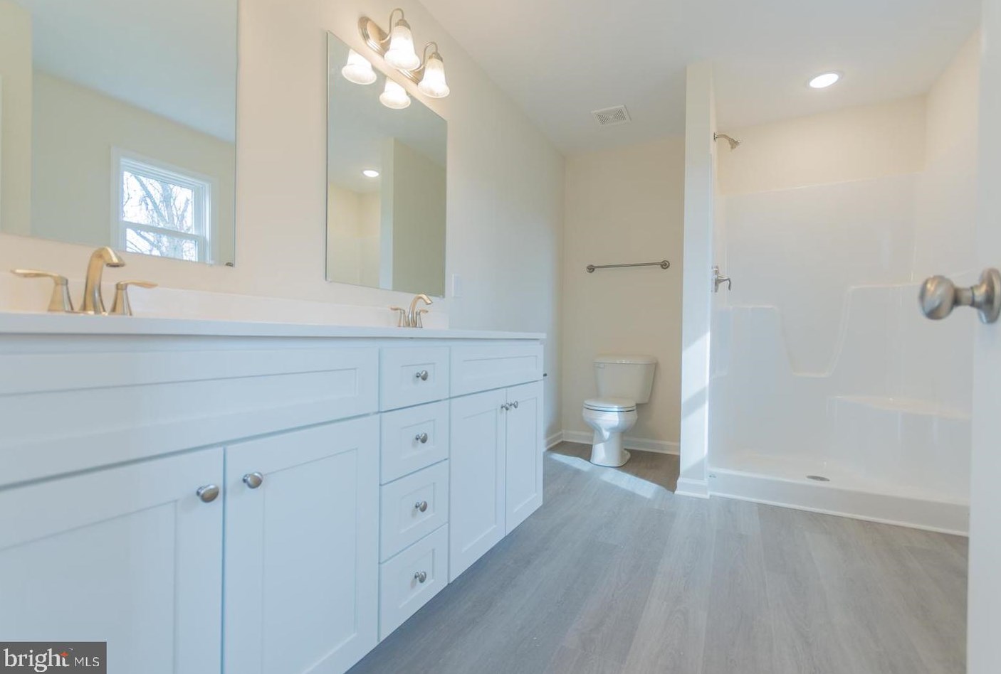 504 12th Ave, Ranson WV 25438-1575 exterior