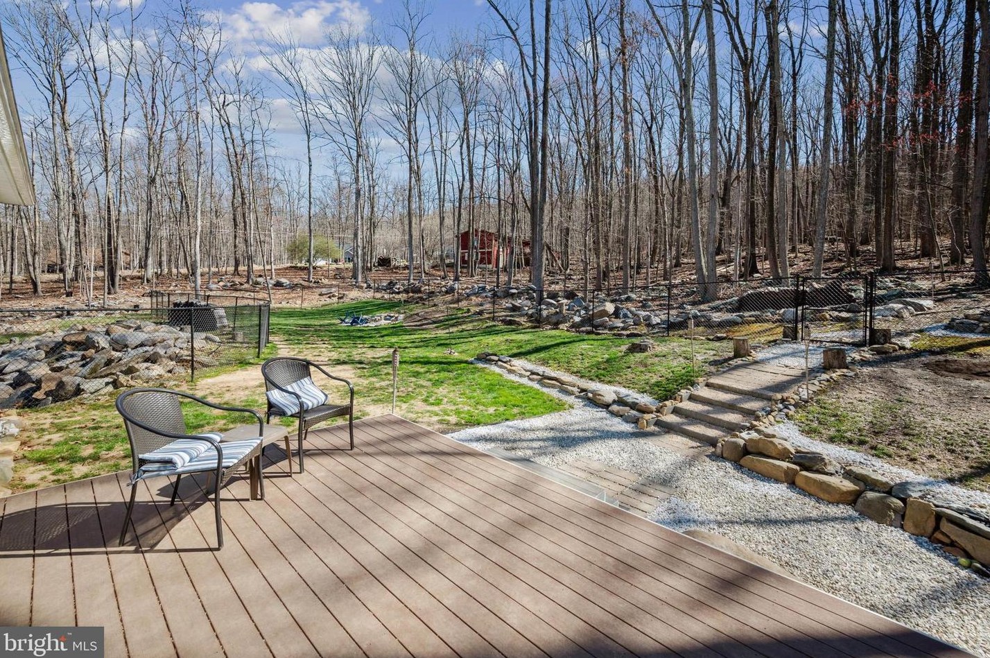 960 Rolling Ln, Harpers Ferry WV 25425-4550 exterior