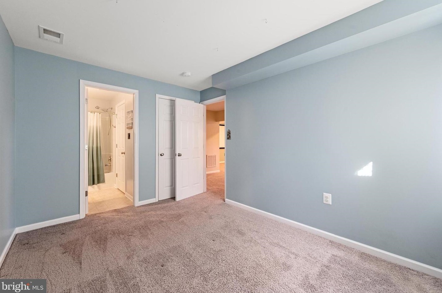 157 Burberry Ln, Charles Town WV  25414-5647 exterior