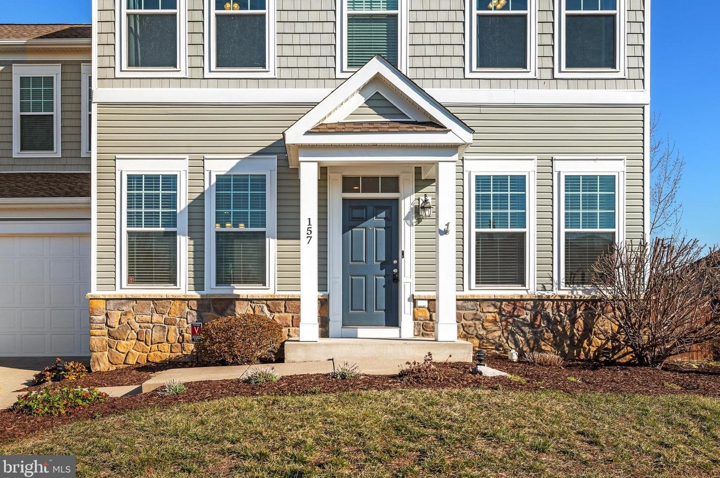 157 Burberry Ln, Charles Town WV  25414-5647 exterior