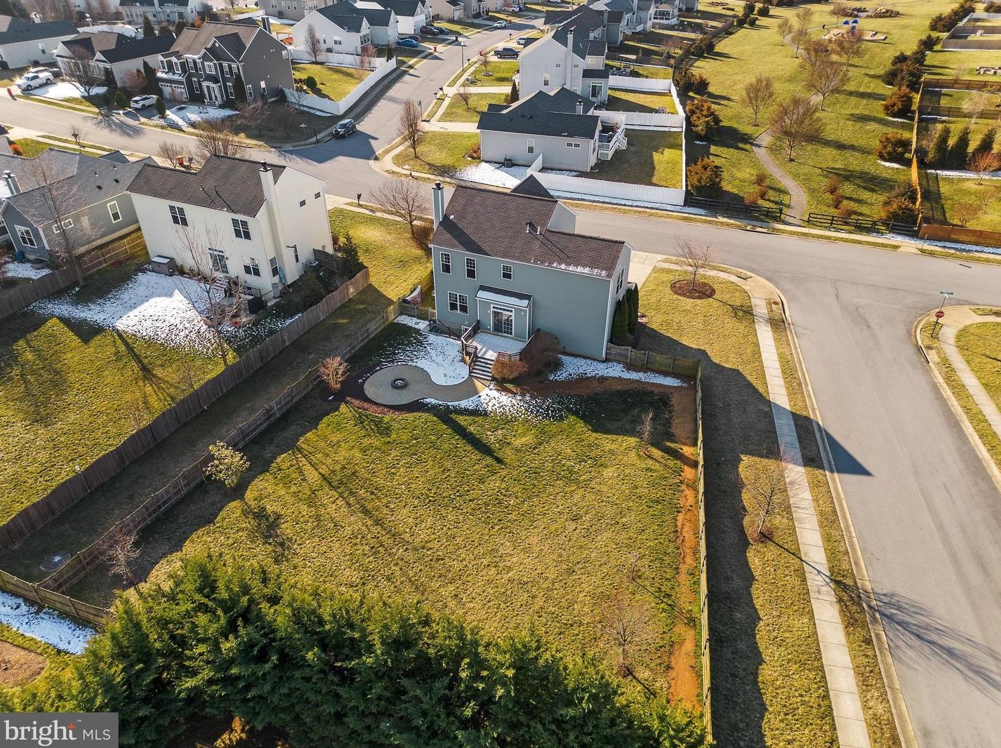 157 Burberry Ln, Charles Town WV  25414-5647 exterior