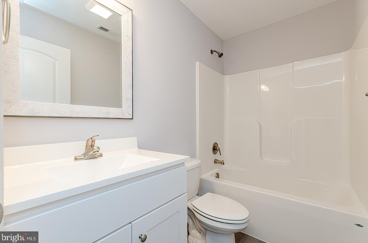 143 Kelly Dr, Harpers Ferry WV 25425-4663 exterior