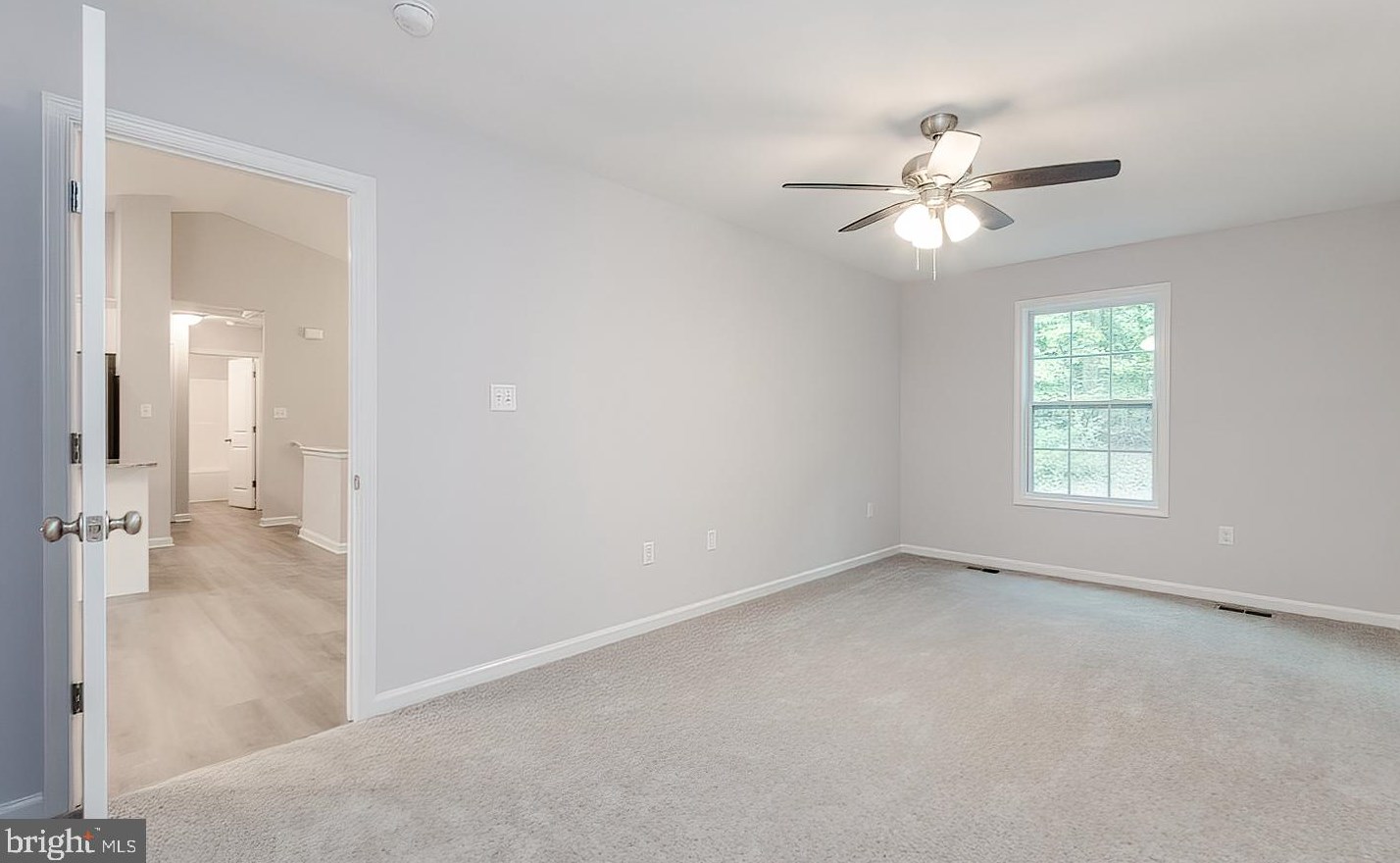 143 Kelly Dr, Harpers Ferry WV 25425-4663 exterior