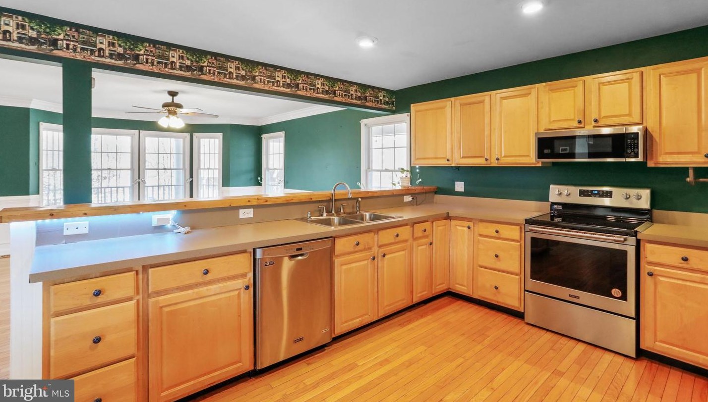 126 Marcum Ln, Harpers Ferry WV  25425-4529 exterior