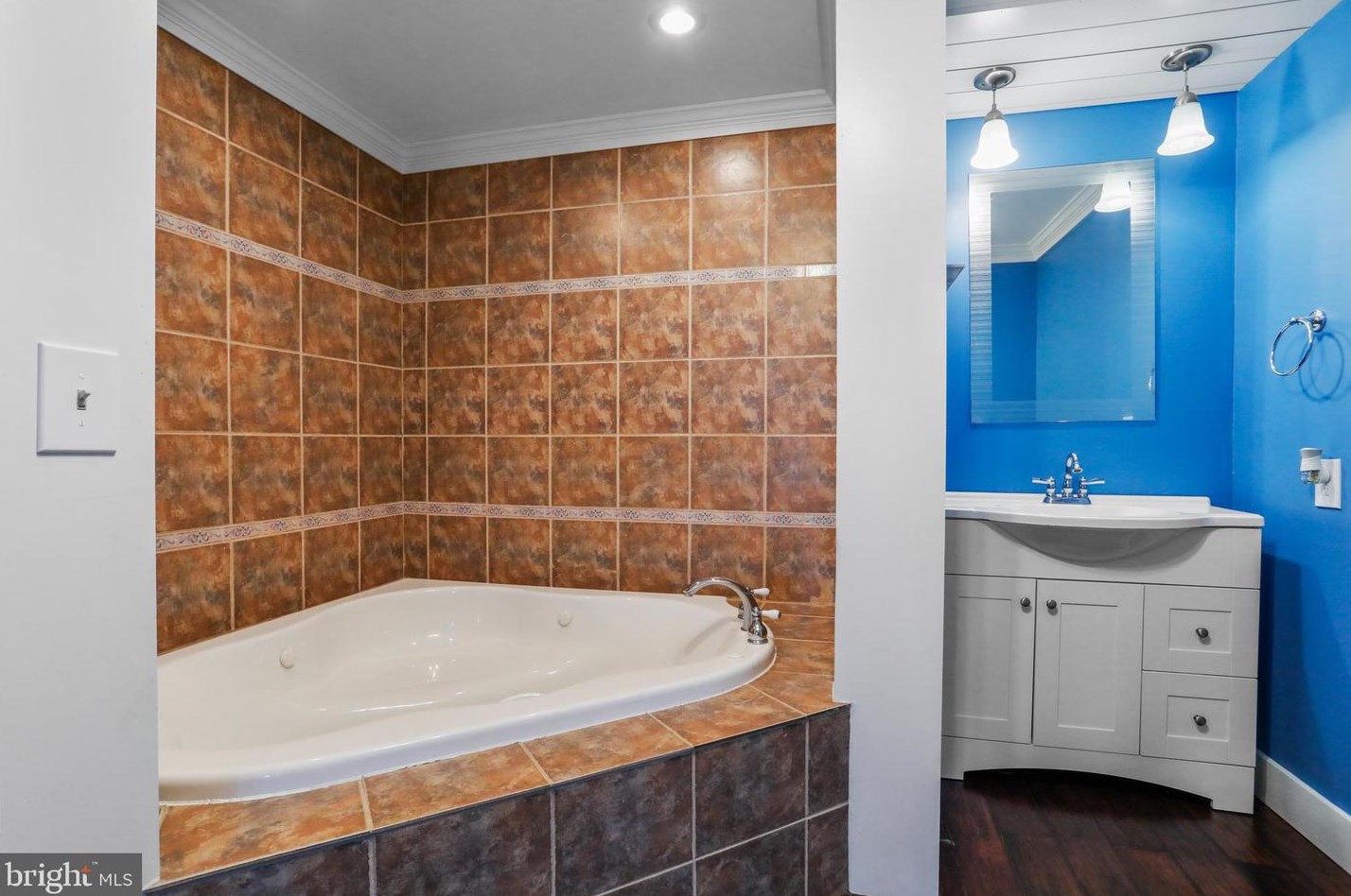 126 Marcum Ln, Harpers Ferry WV  25425-4529 exterior