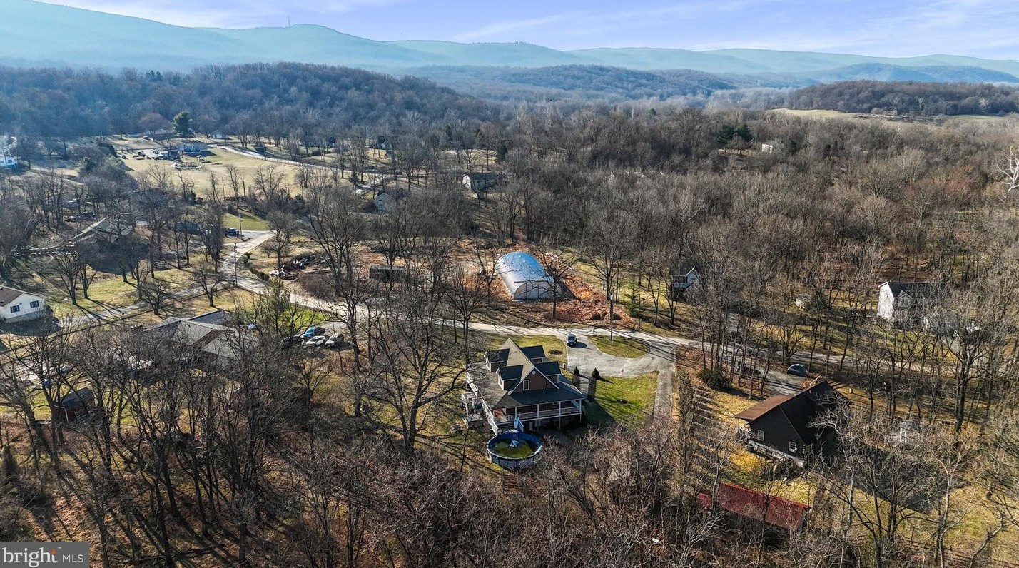 126 Marcum Ln, Harpers Ferry WV  25425-4529 exterior