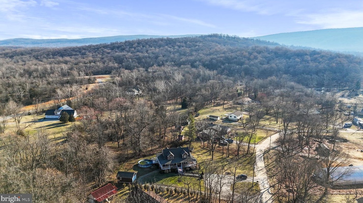 126 Marcum Ln, Harpers Ferry WV  25425-4529 exterior