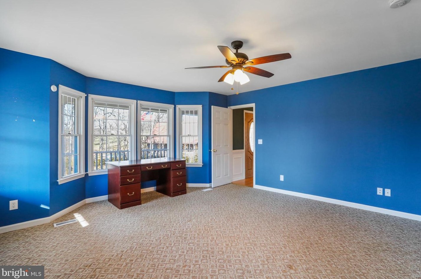 126 Marcum Ln, Harpers Ferry WV  25425-4529 exterior