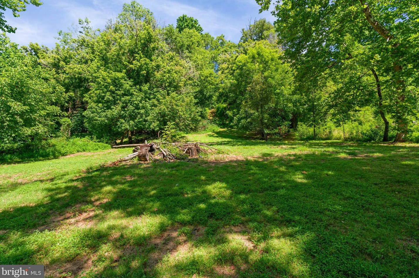 80 Bedford Dr, Charles Town WV  25414-4543 exterior