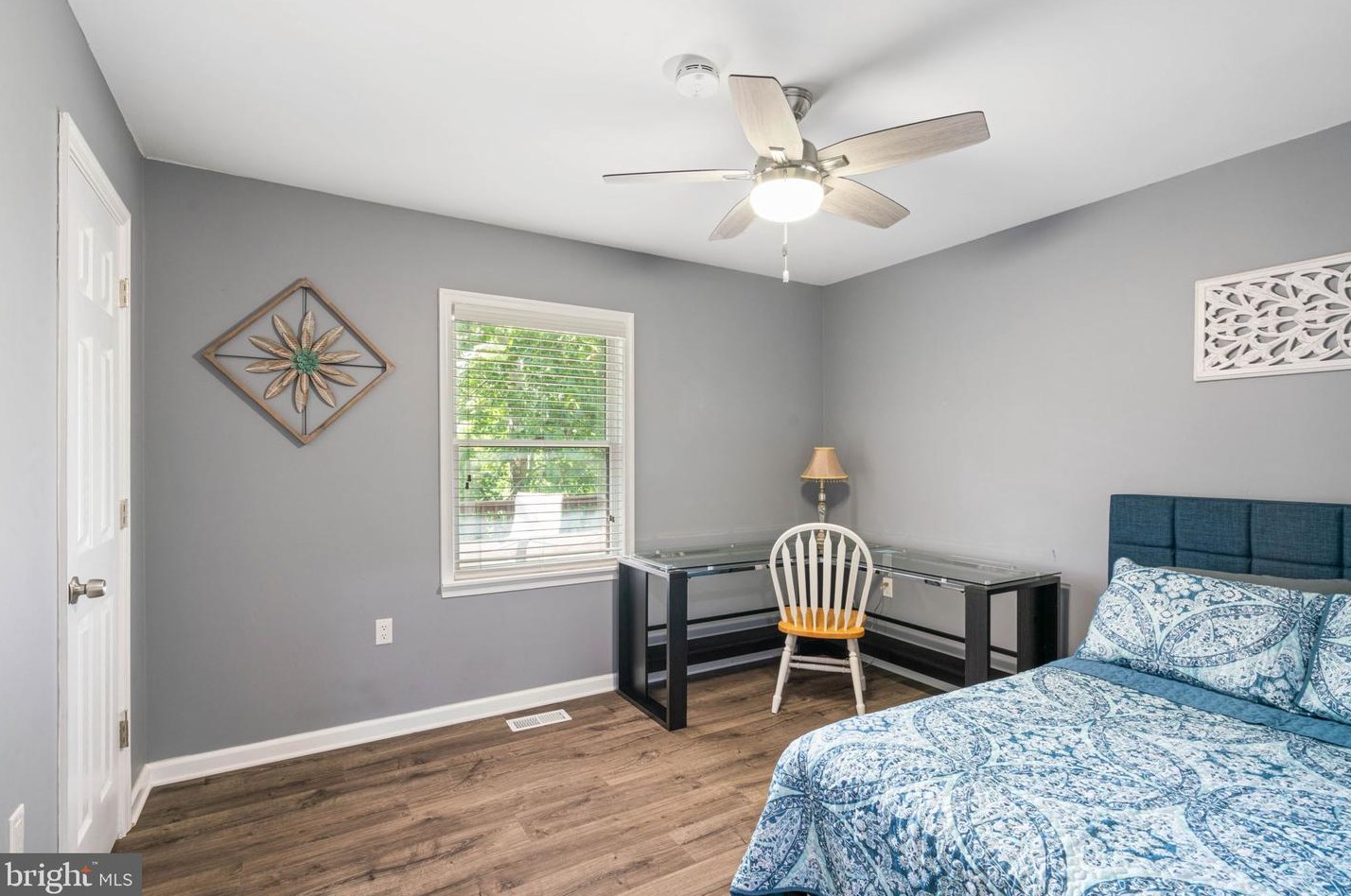 80 Bedford Dr, Charles Town WV  25414-4543 exterior