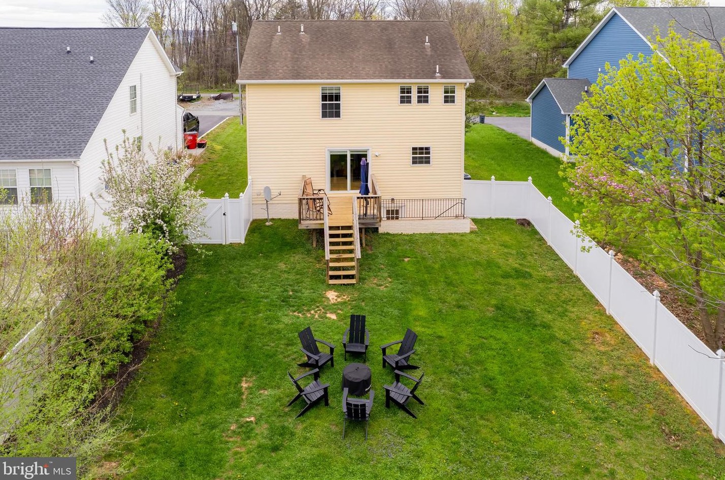 100 Belvedere Farm Ct, Charles Town WV  25414-1269 exterior