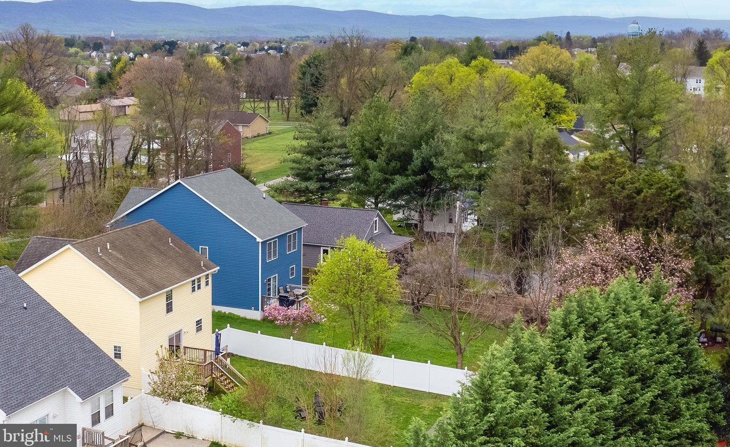 100 Belvedere Farm Ct, Charles Town WV  25414-1269 exterior