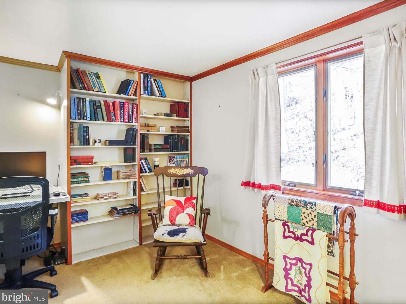 33 Mason Dr, Harpers Ferry WV 25425-4079 exterior