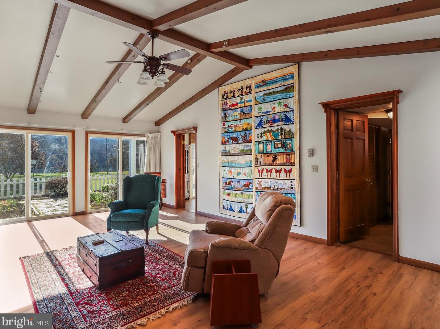 33 Mason Dr, Harpers Ferry WV 25425-4079 exterior