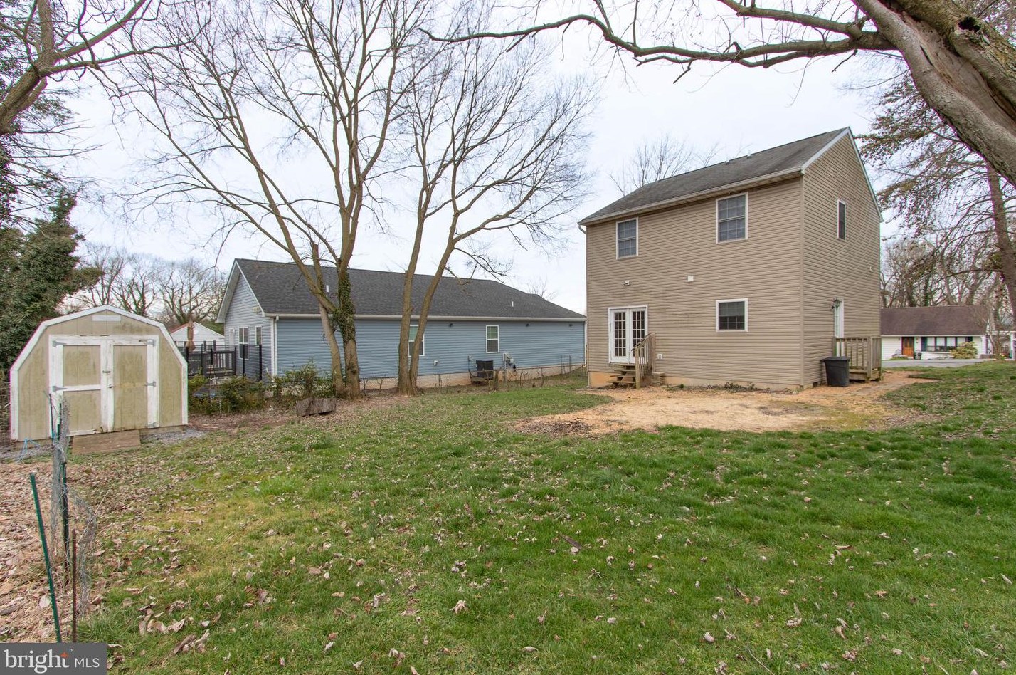 113 Maple Ave, Charles Town WV 25414-1725 exterior