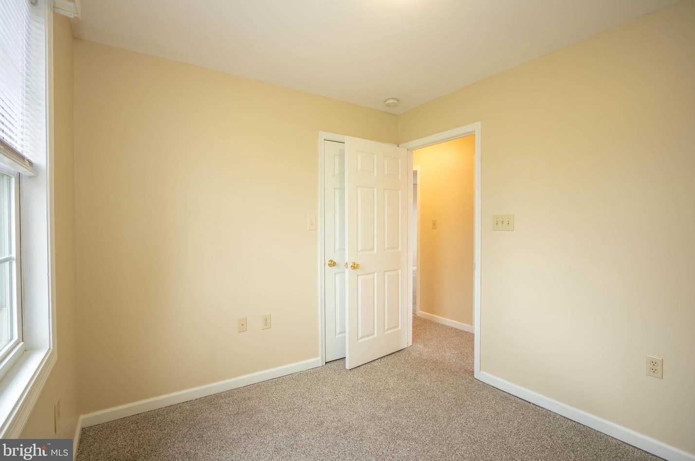 113 Maple Ave, Charles Town WV 25414-1725 exterior