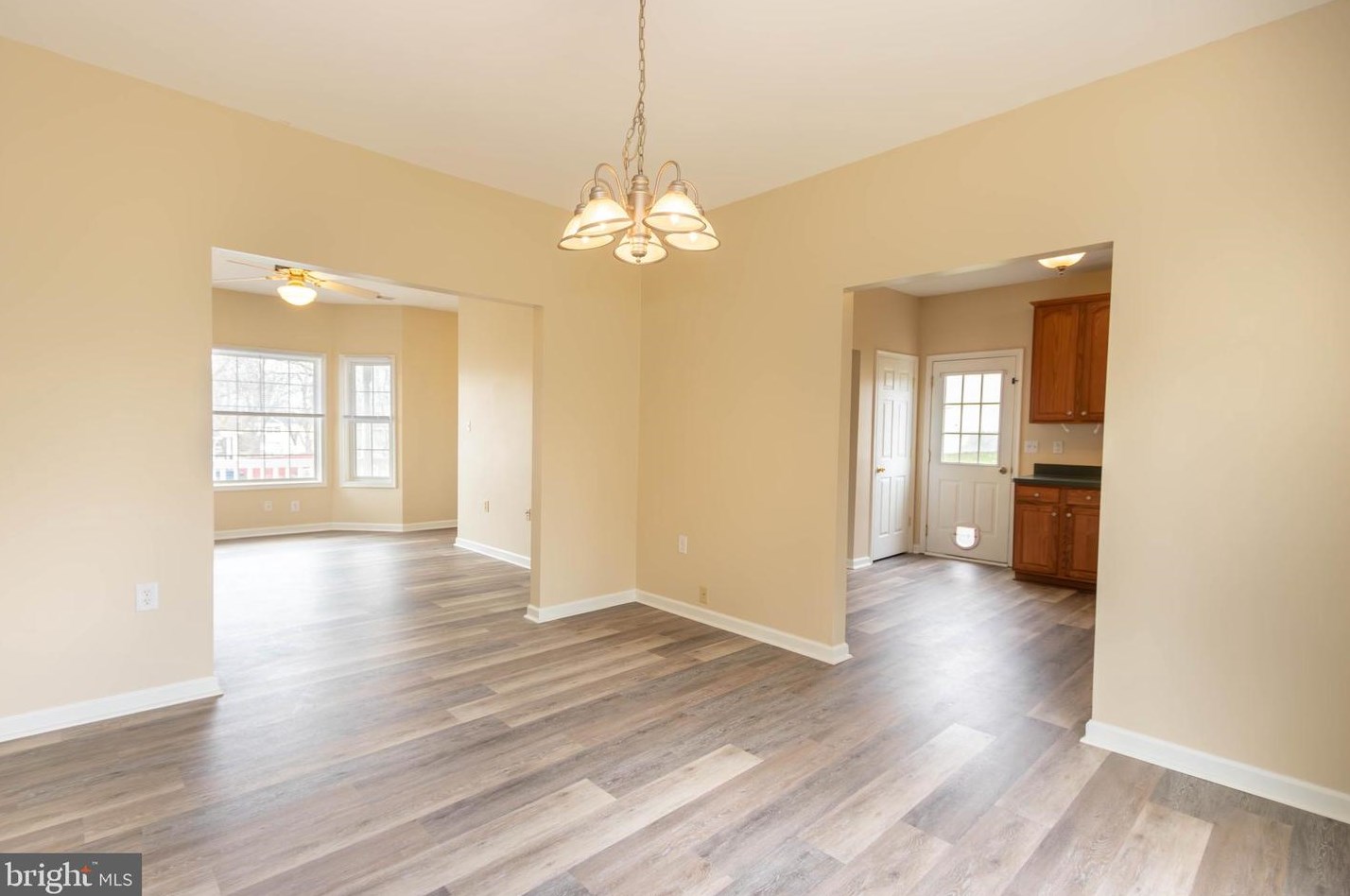 113 Maple Ave, Charles Town WV 25414-1725 exterior