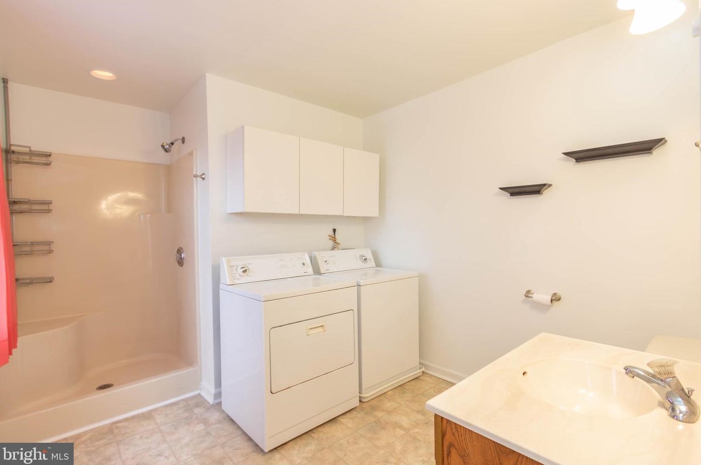 113 Maple Ave, Charles Town WV 25414-1725 exterior