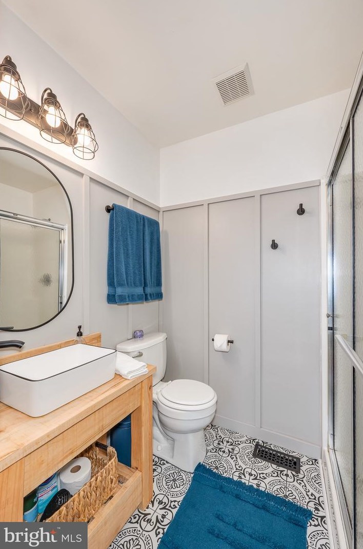 856 Skyline Trl, Harpers Ferry WV  25425-5576 exterior