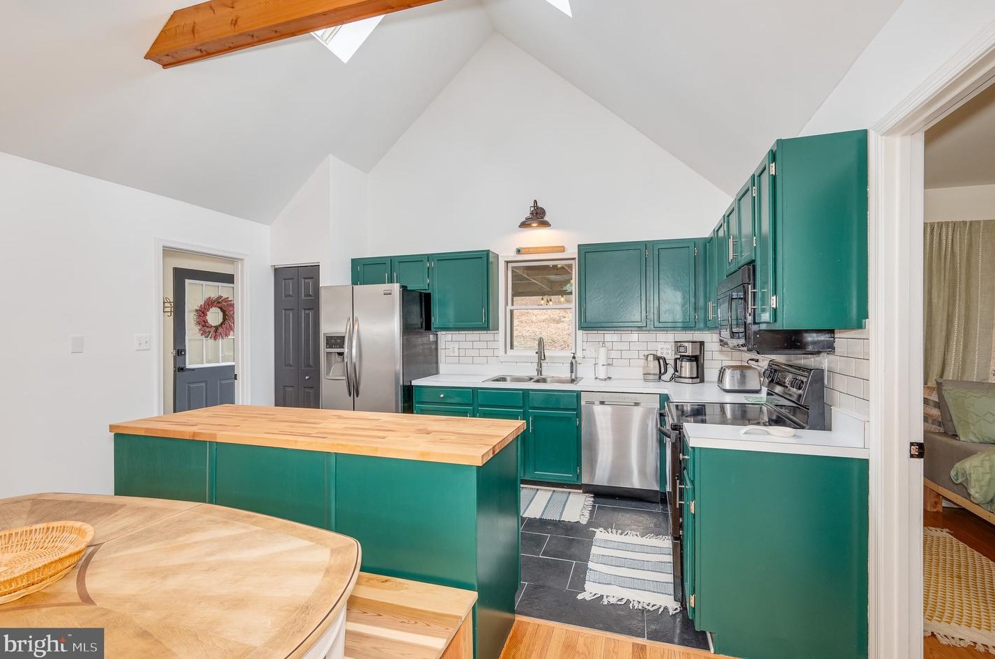 856 Skyline Trl, Harpers Ferry WV  25425-5576 exterior