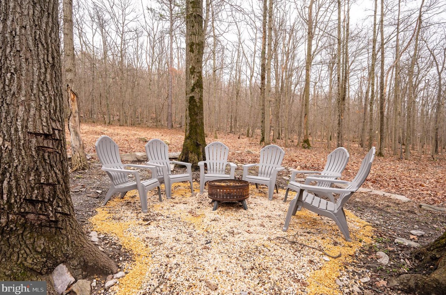 856 Skyline Trl, Harpers Ferry WV  25425-5576 exterior