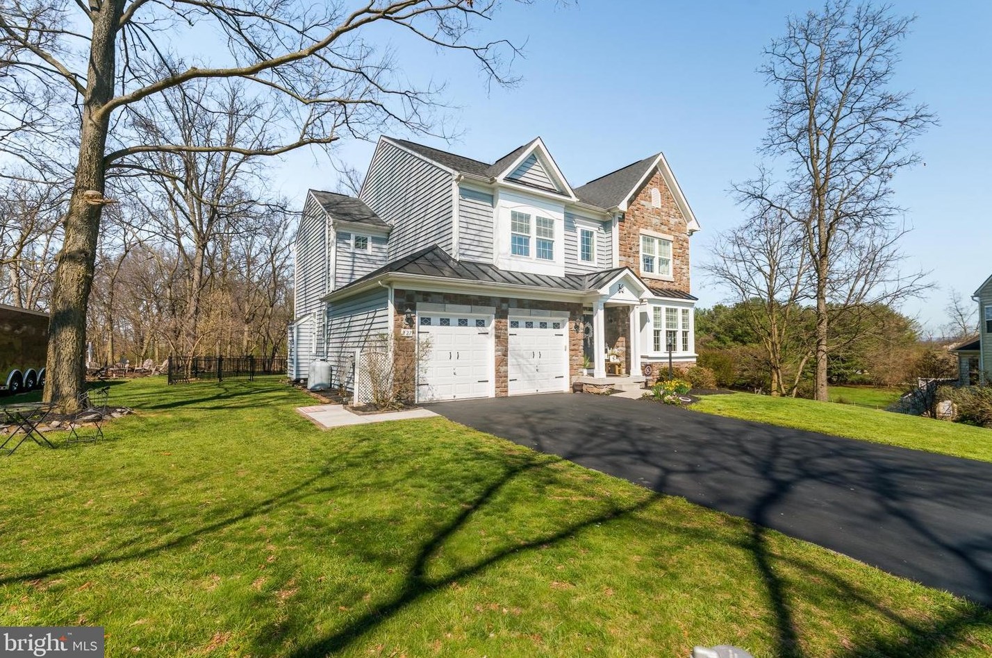 227 Matchbox Ct, Ranson WV  25438-1175 exterior
