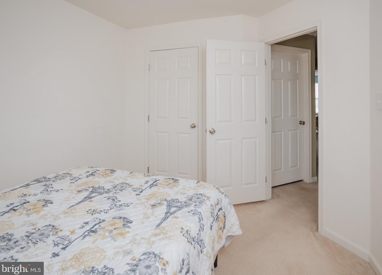 215 Monte Carlo Way, Charles Town WV  25414-6032 exterior