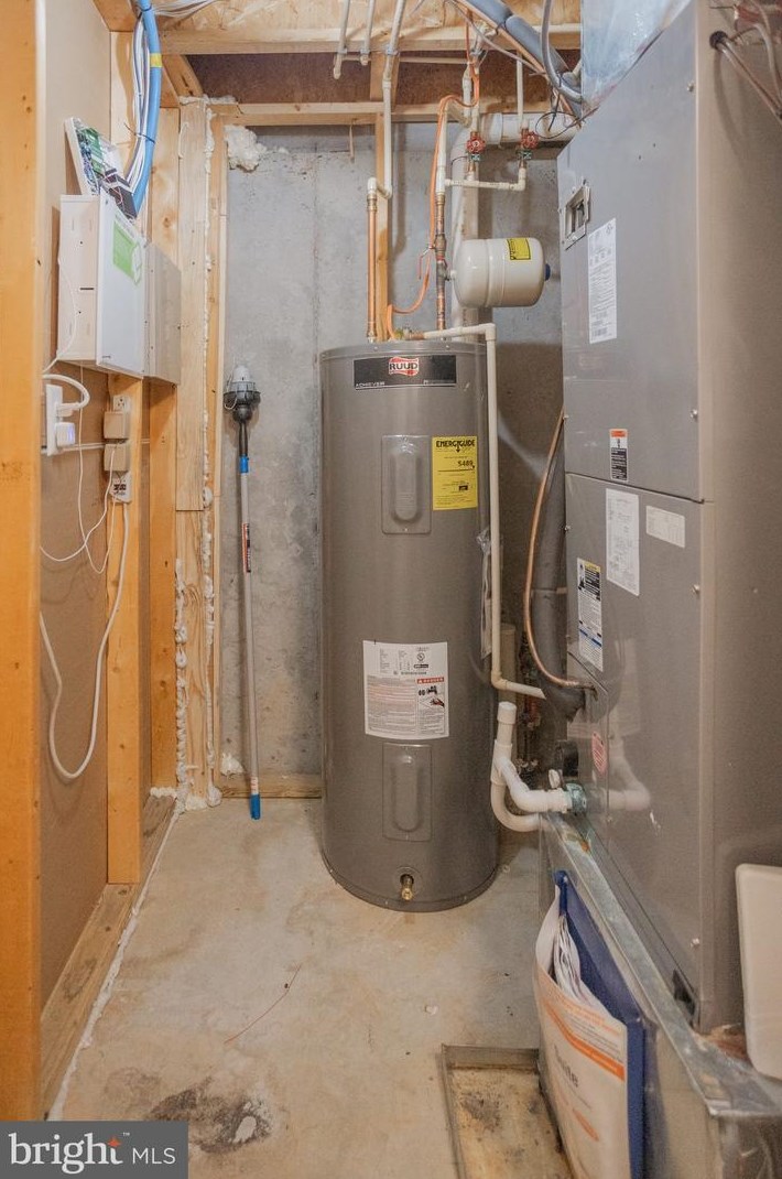 215 Monte Carlo Way, Charles Town WV  25414-6032 exterior