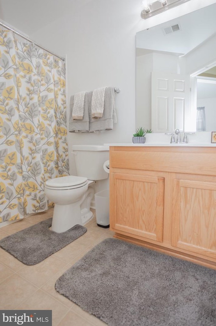 215 Monte Carlo Way, Charles Town WV  25414-6032 exterior