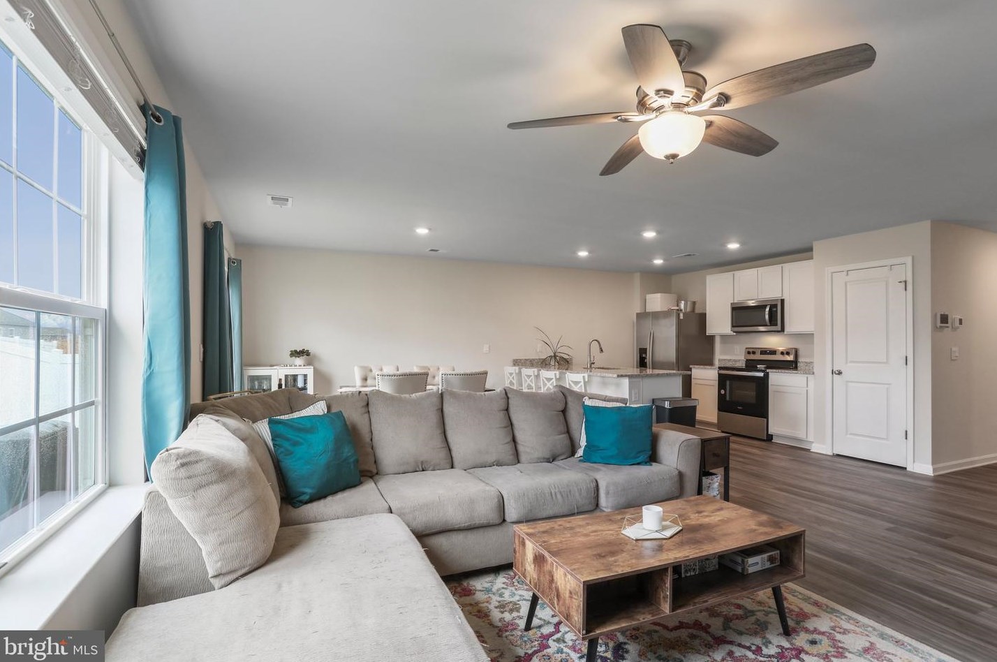 805 Citizens Way, Charles Town WV  25414-4403 exterior