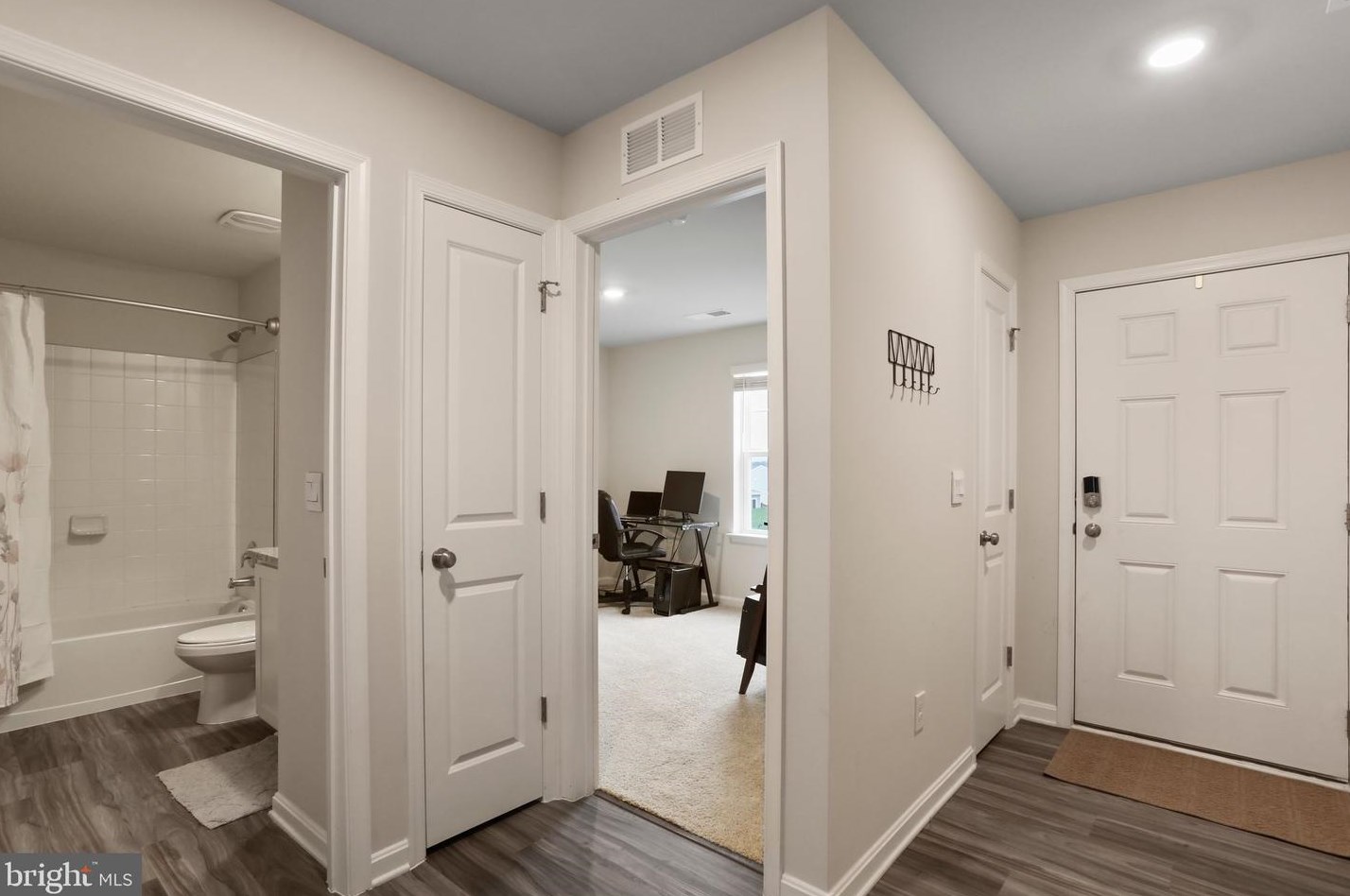 805 Citizens Way, Charles Town WV  25414-4403 exterior