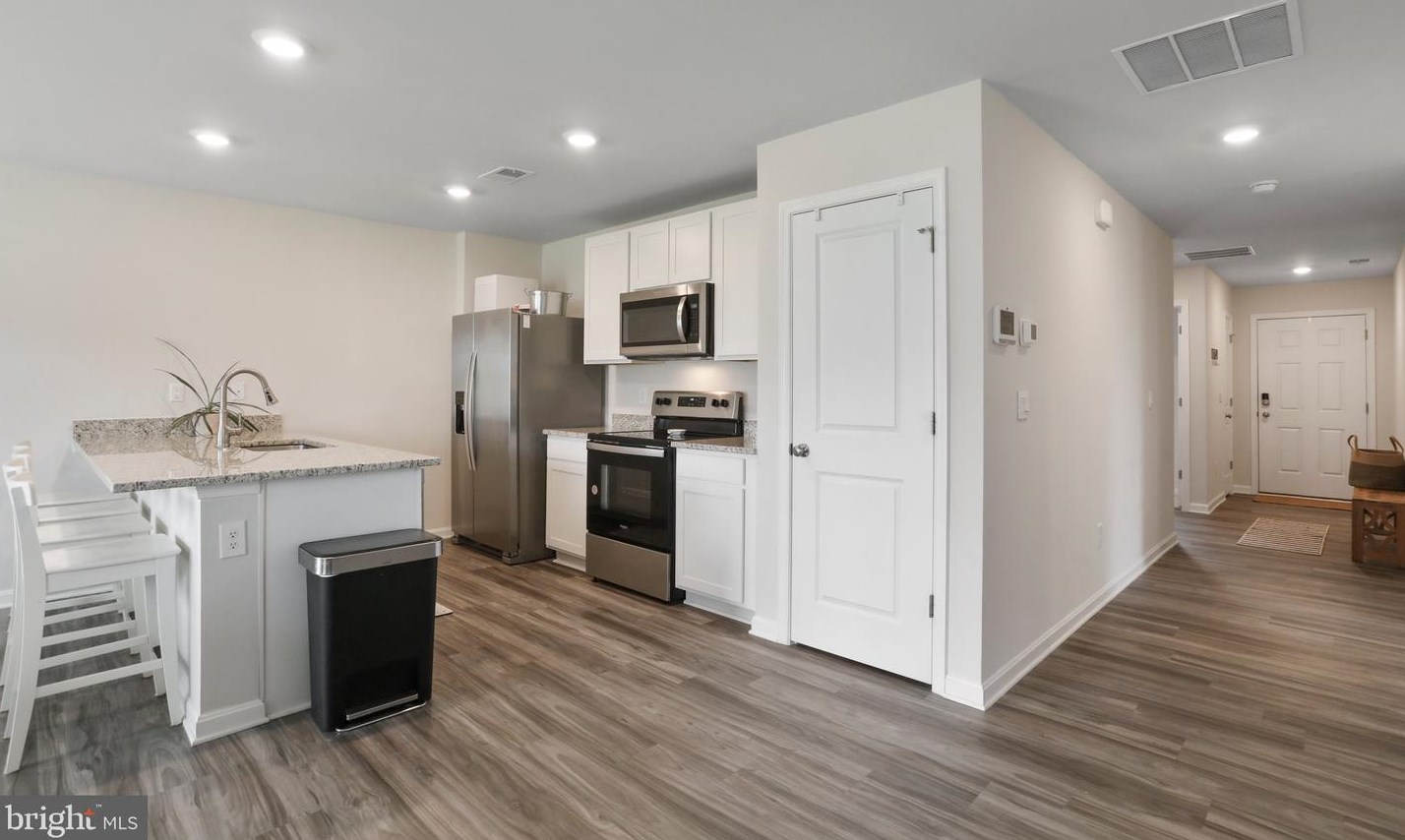 805 Citizens Way, Charles Town WV  25414-4403 exterior