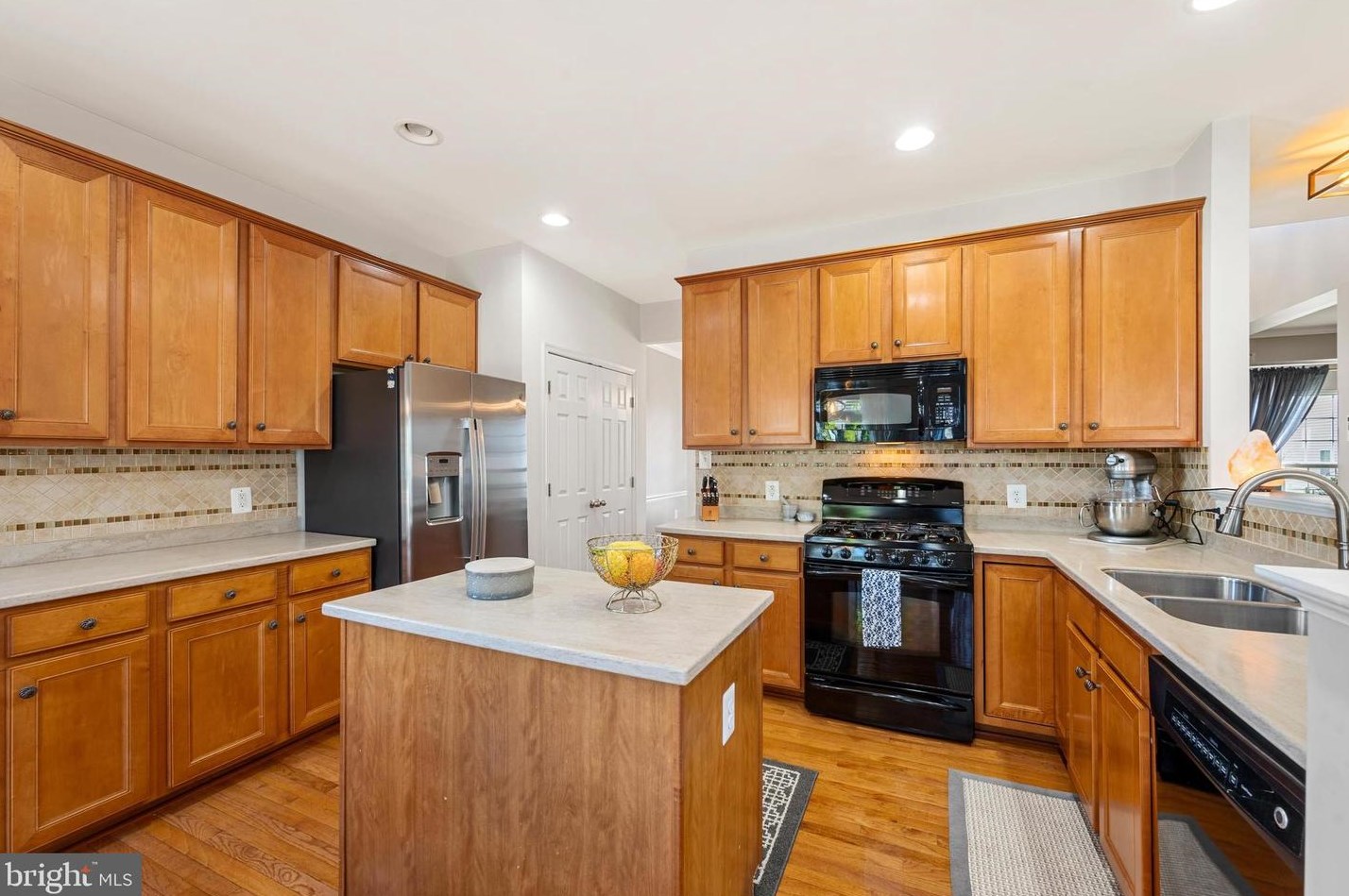 187 Colonial Dr, Charles Town WV  25414-4498 exterior