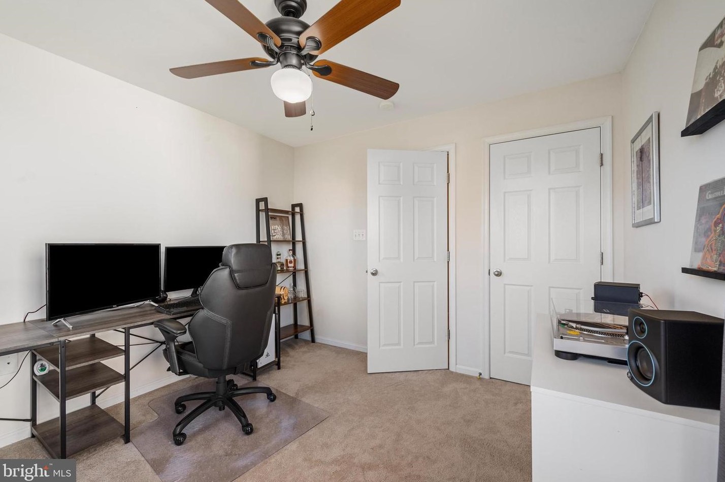 187 Colonial Dr, Charles Town WV  25414-4498 exterior