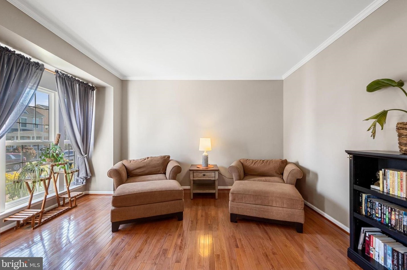 187 Colonial Dr, Charles Town WV  25414-4498 exterior