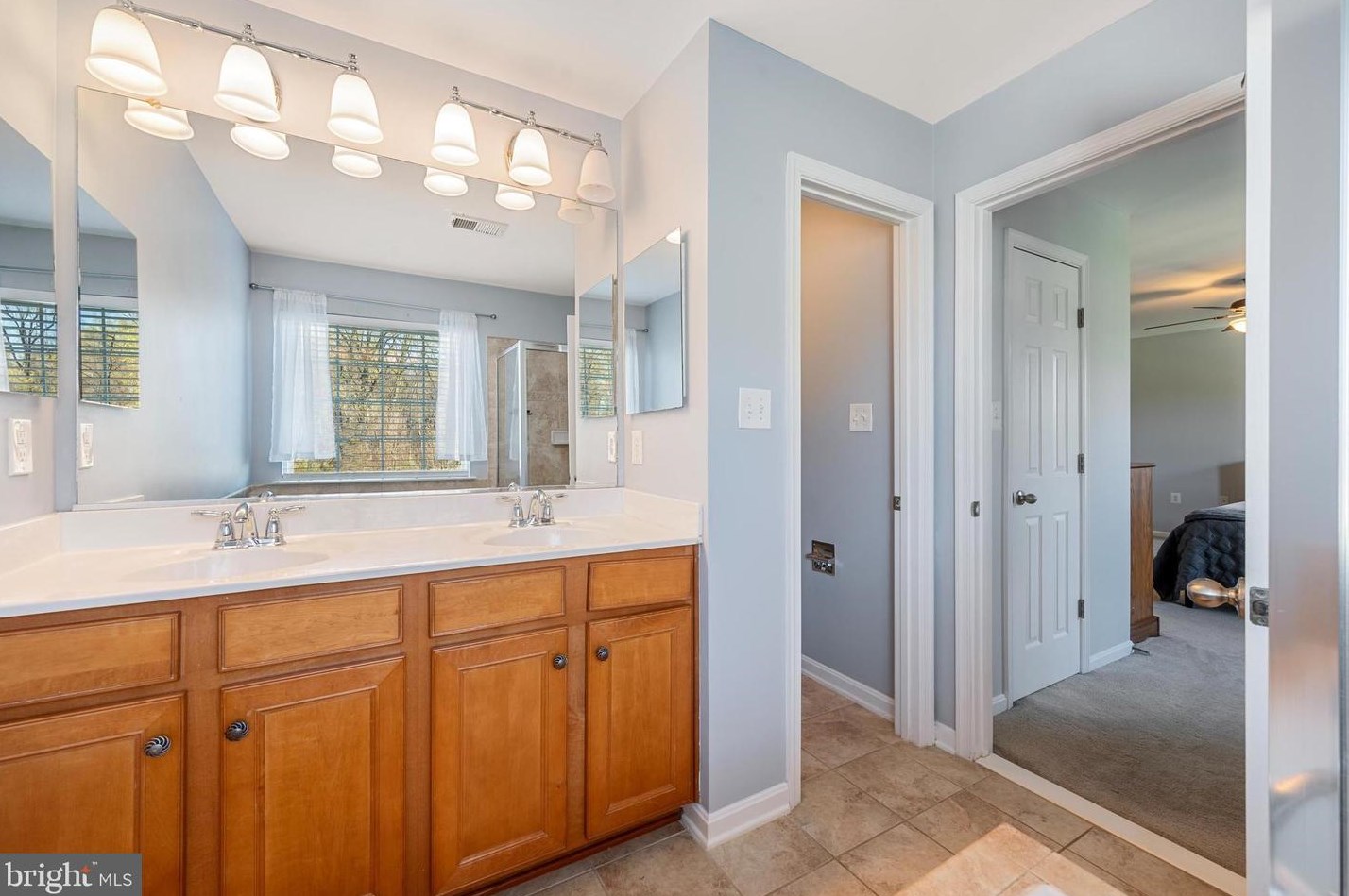 187 Colonial Dr, Charles Town WV  25414-4498 exterior