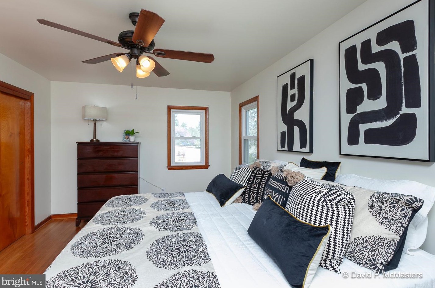 476 Jefferson Ave, Charles Town WV 25414-1122 exterior