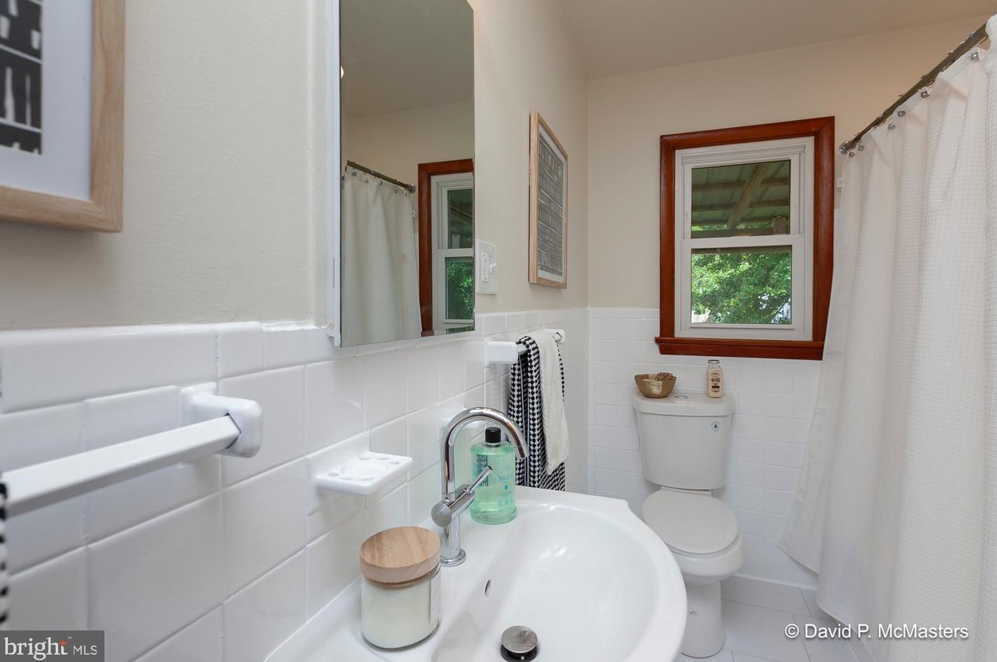 476 Jefferson Ave, Charles Town WV 25414-1122 exterior