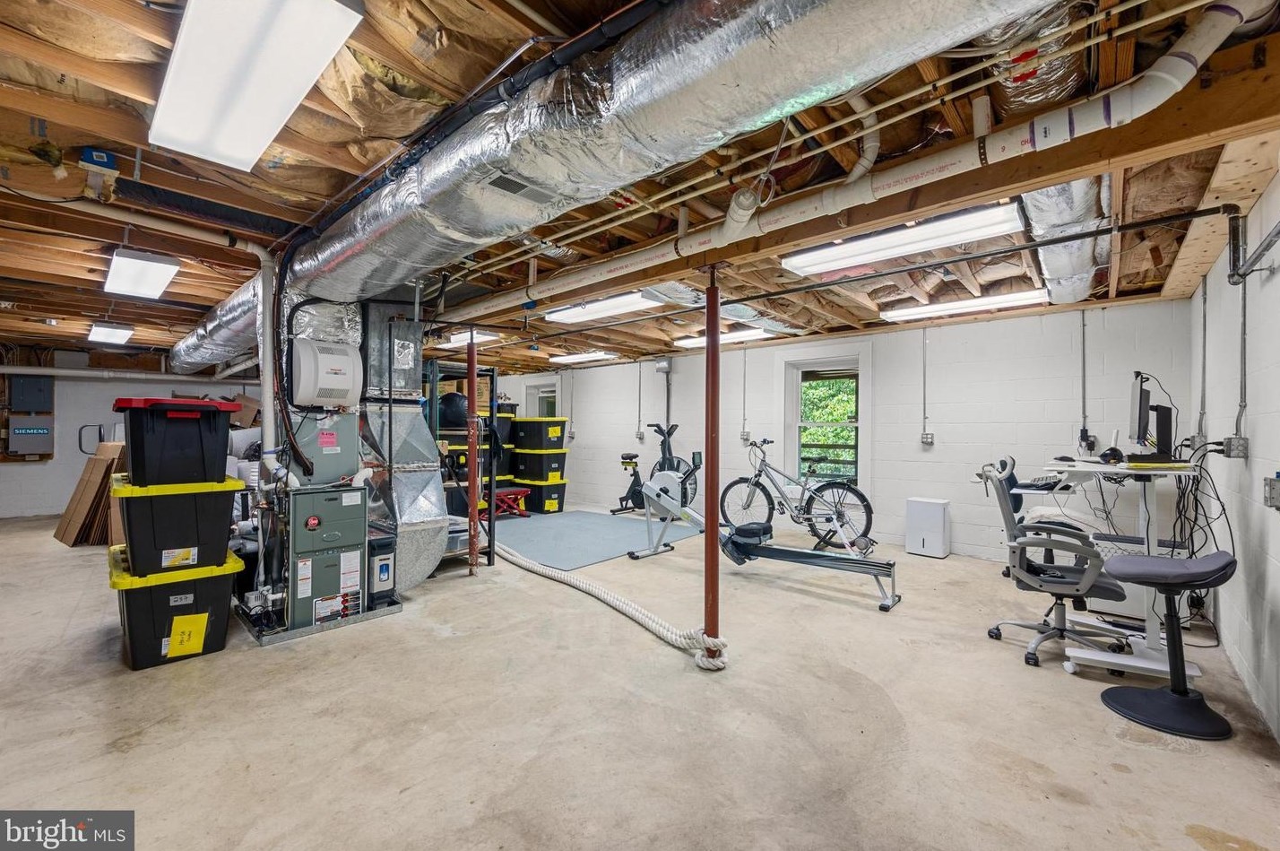 137 Moonridge Ln, Harpers Ferry WV  25425-6237 exterior