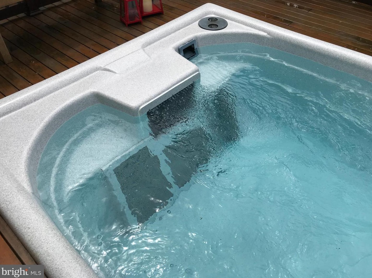 137 Moonridge Ln, Harpers Ferry WV  25425-6237 exterior