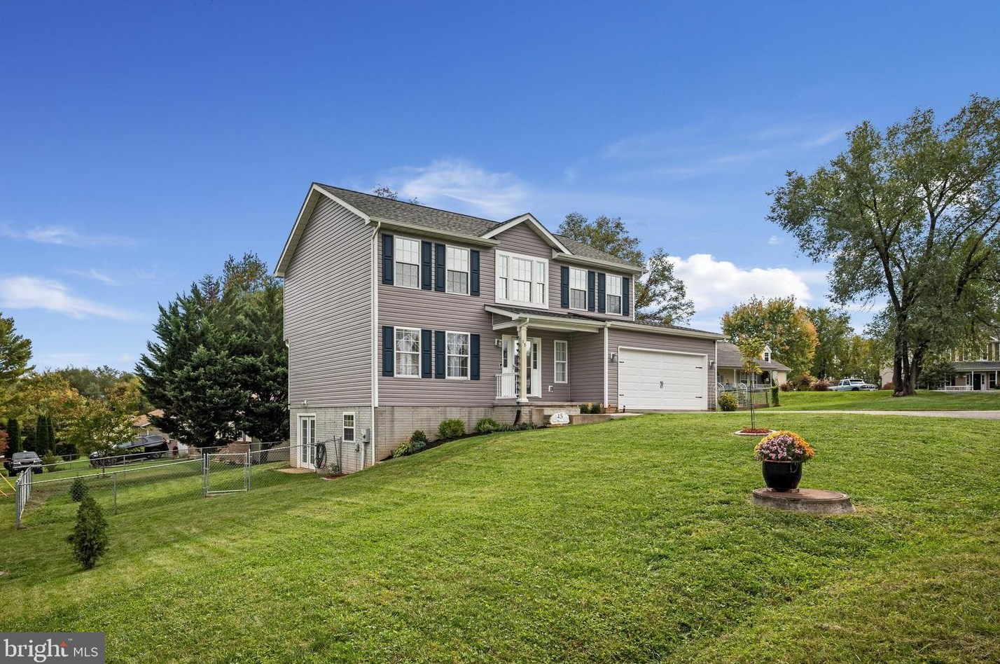 15 Lee Brown Cir, Charles Town WV 25414-4505 exterior