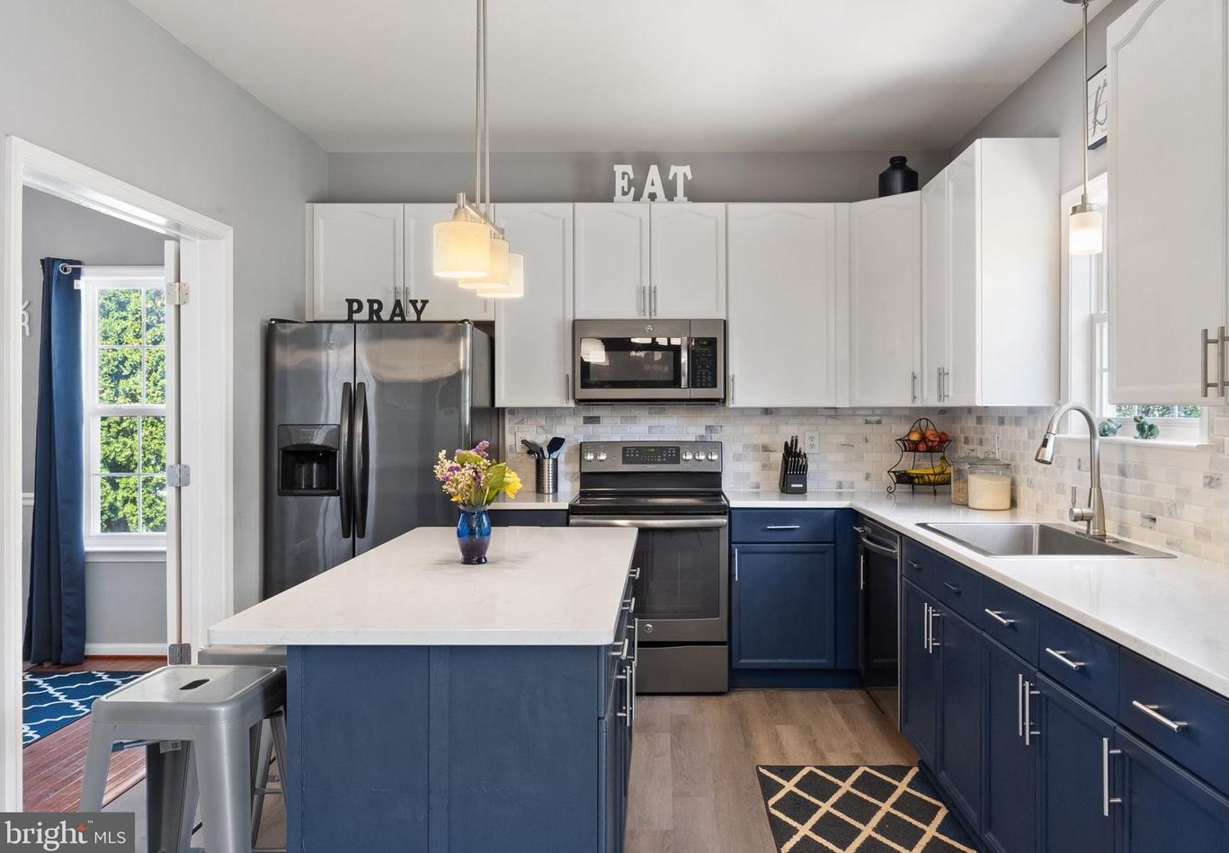 57 Southwinds Dr, Charles Town WV  25414-3976 exterior