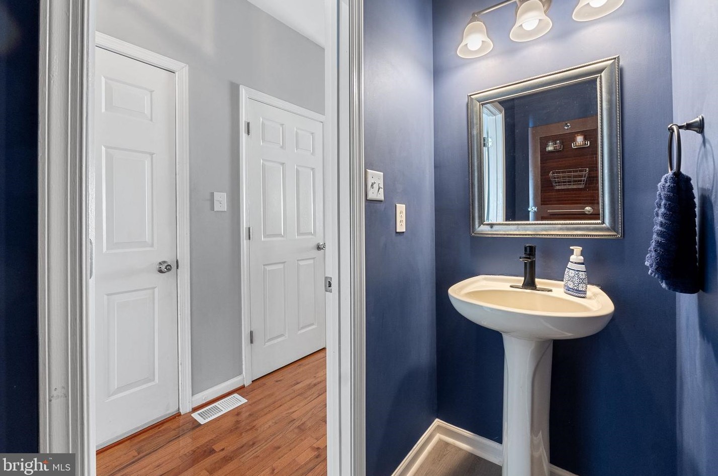 57 Southwinds Dr, Charles Town WV  25414-3976 exterior