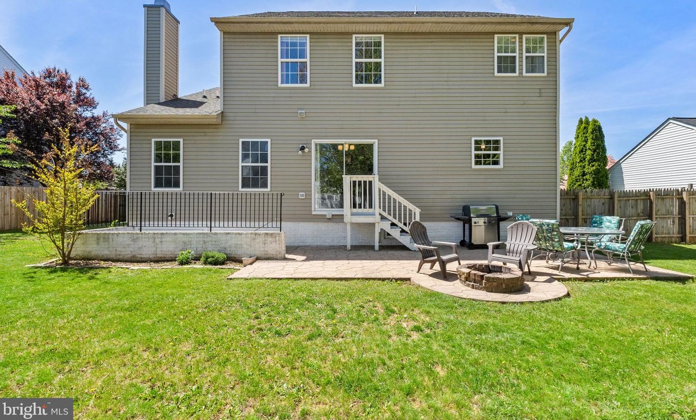 57 Southwinds Dr, Charles Town WV  25414-3976 exterior