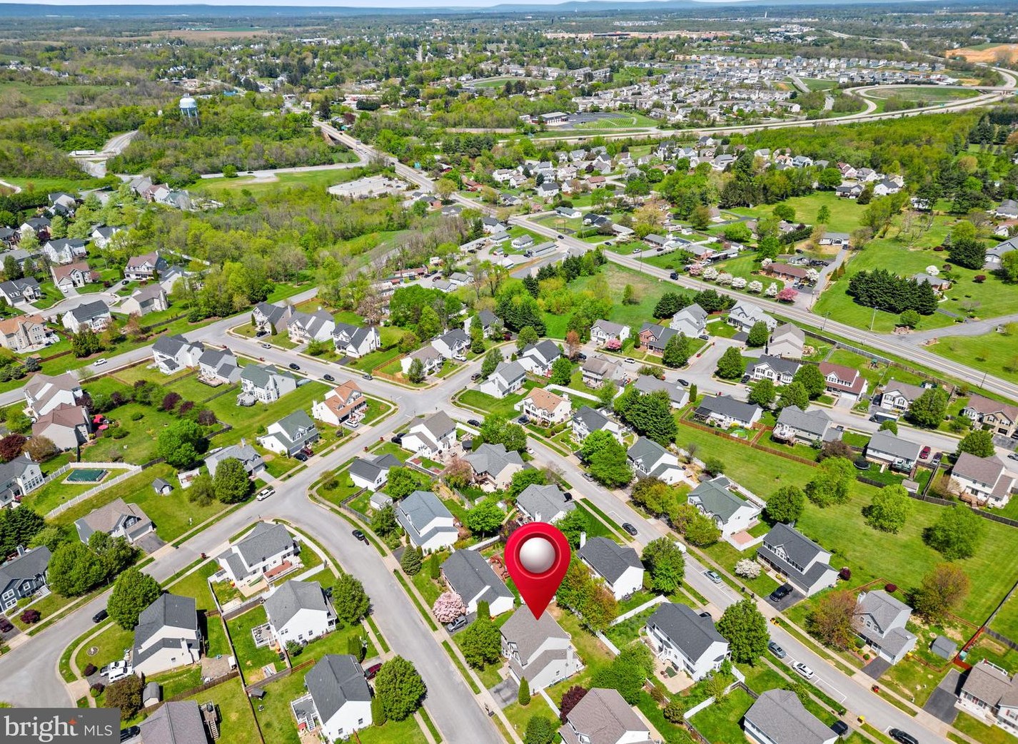 57 Southwinds Dr, Charles Town WV  25414-3976 exterior